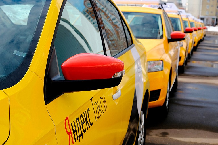 О дальнейшей работе такси «Яндекс» в Беларуси рассказал министр транспорта