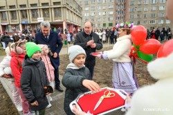 В Бобруйске, на Молодежном бульваре, открыли игровую площадку. Видео