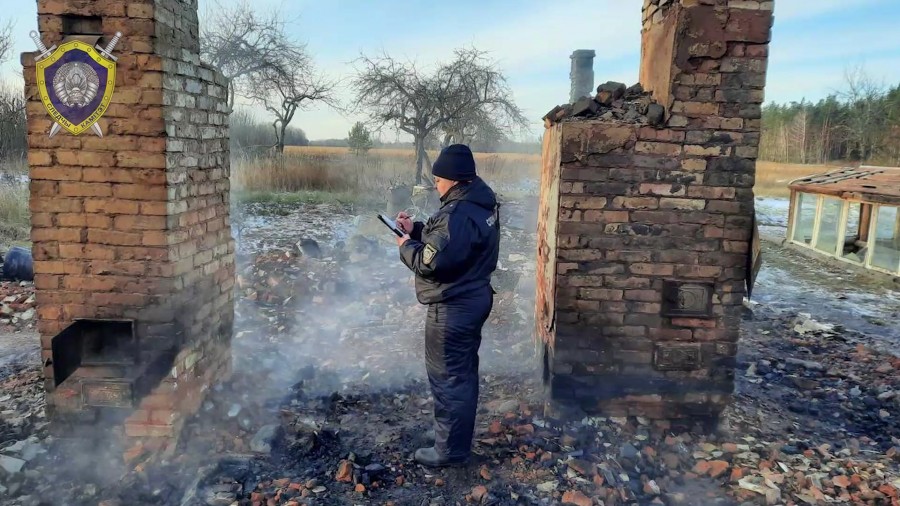 Двое жителей Бобруйска погибли на пожаре в малонаселенной деревне