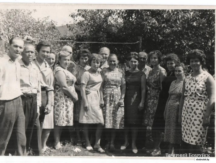Соседи в день 50-летия Марии Печуренко, 23.07.1967