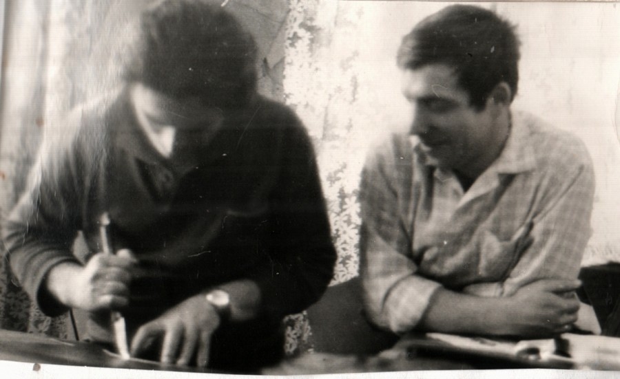 Самуил Хайкин (слева) и Анатолий Поляков в Казахстане, 1970-е.