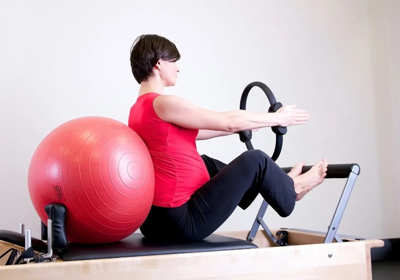 Упражнения на укрепление мышц спины.