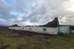 В Круглянском районе ветер разрушил телятник 