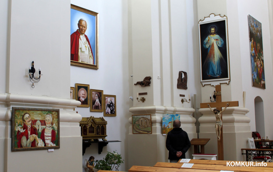 Октябрь 2025 года. Минская область. Заславль. Костел.