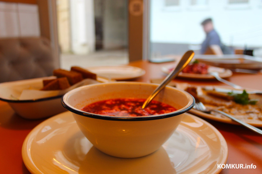 Октябрь 2025 года. Могилев. Городской кулинарный фестиваль «Могилев pro осень». Бар «Луч».