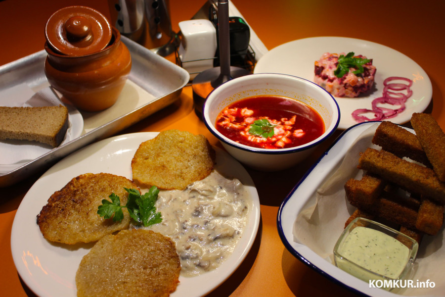 Октябрь 2025 года. Могилев. Городской кулинарный фестиваль «Могилев pro осень». Бар «Луч».