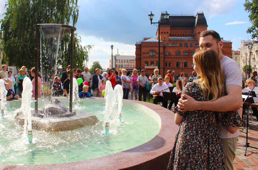«Понимаю, что не наше это дело, но смотреть больно…». Жизнь глазами могилевчан
