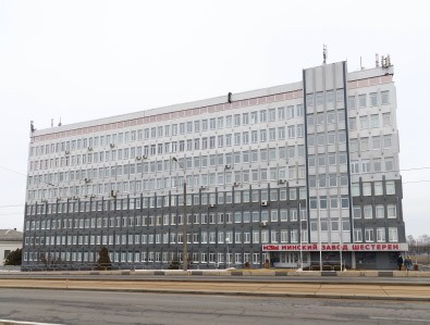 Минский завод шестерен приглашает сотрудников на десятки вакансий, включая «без опыта». Средняя зарплата по предприятию – 2256 рублей