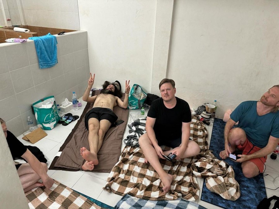 Музыканты сидели в тюрьме в Таиланде Фото: Соцсети Левы Би-2.