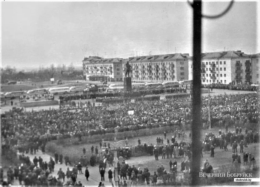 Бобруйск, площадь Ленина, 1 мая 1968 года.