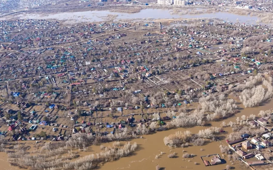 В десяти областях Казахстана объявили ЧС из-за масштабных паводков