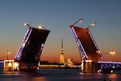 Санкт-Петербург стал платным для туристов. Сколько стоят сутки?