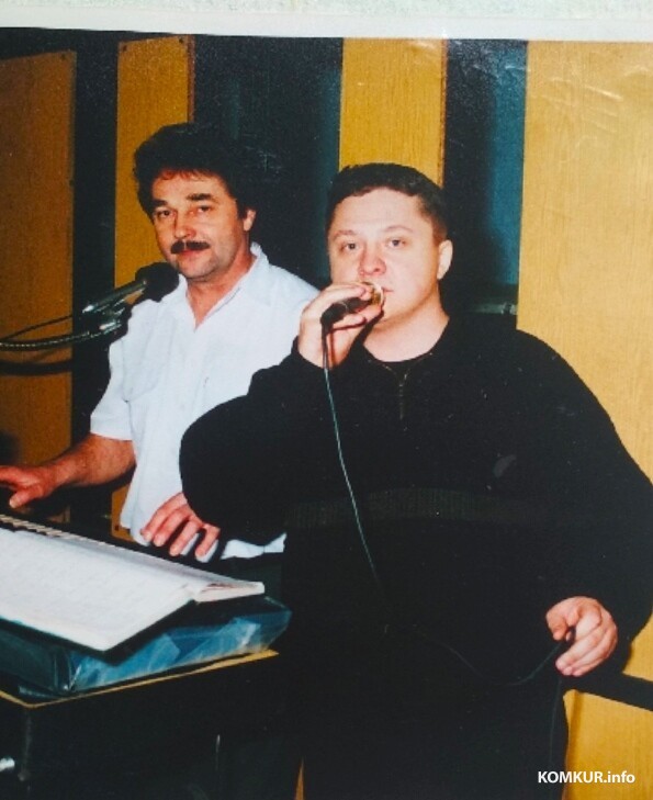 2004 год. Виктор Зайцев и Виталий Иванов в столовой ОАО "ФанДОК".