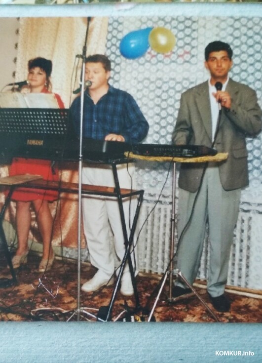 1993 год. Людмила Рожкова, Виталий Иванов и Михаил Гутин в кафе "Дружба".