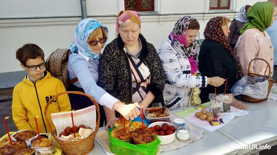 4.05.2024. Освящение блюд пасхального стола в Свято-Георгиевском храме Бобруйска.