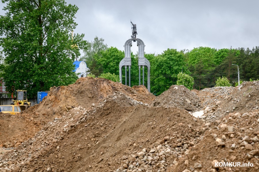 07.05.2024. Георгиевский проспект. Начато строительство многофункционального центра на перекрестке улицы Минской и Георгиевского проспекта.