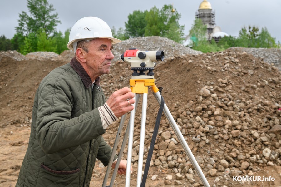 07.05.2024. Георгиевский проспект. Начато строительство многофункционального центра на перекрестке улицы Минской и Георгиевского проспекта.