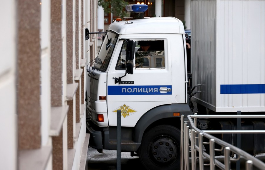 16 детей незаконно удерживали и избивали на съемной квартире в российской Уфе