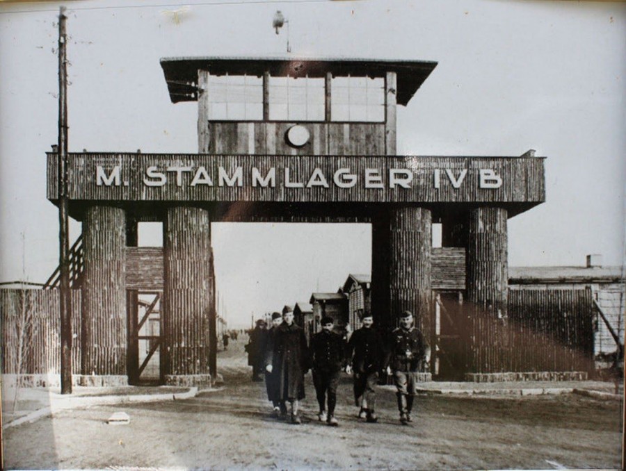 Stammlager – лагерный комплекс для содержания военнопленных солдат, офицеров и унтер-офицеров из стран западной союзнической коалиции и Советского Союза.
