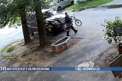 В Бобруйске мужчина пытался украсть у школьника велосипед. Трос не помог (видео)