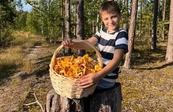 Грибалка в деревне Бервы Глусского района. Фото Марины Дроздовой.