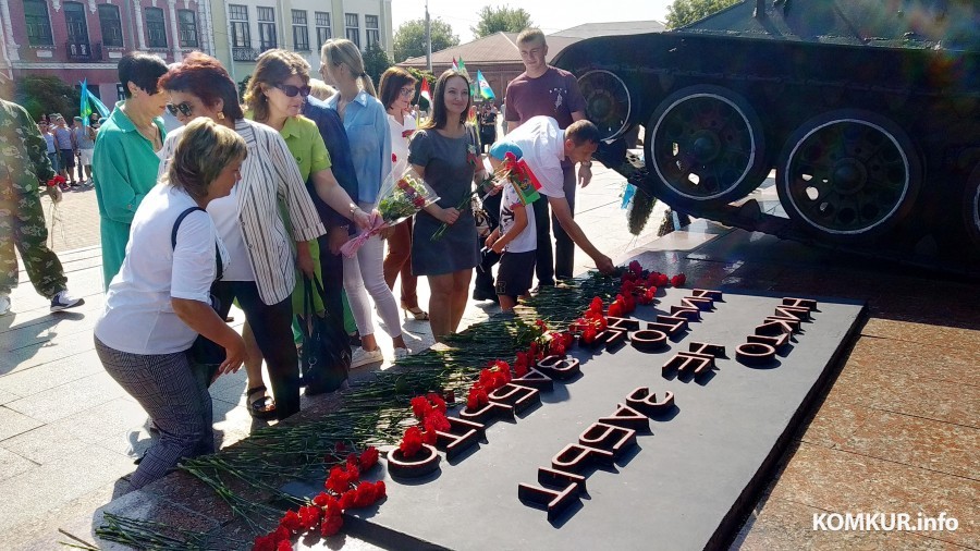 2.08.2024. Бобруйск. Улица Социалистическая. Празднование Дня ВДВ и ССО.