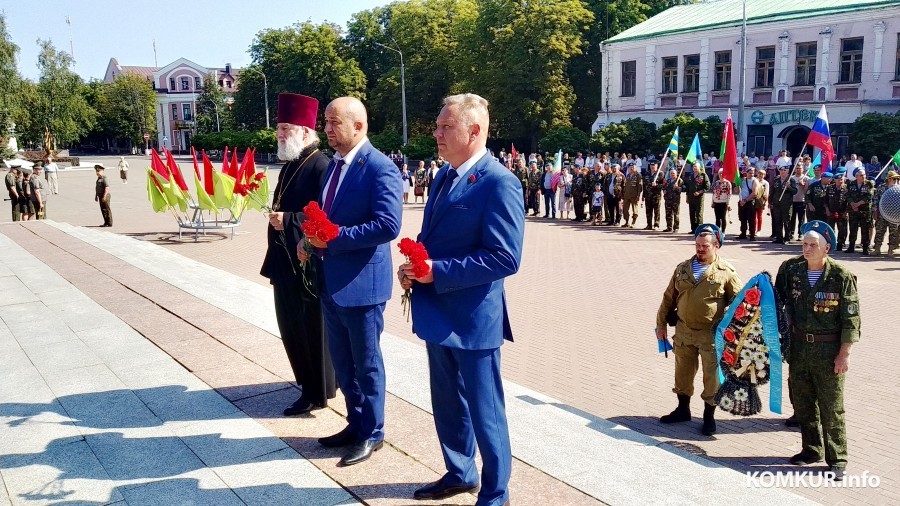 2.08.2024. Бобруйск. Улица Социалистическая. Празднование Дня ВДВ и ССО.