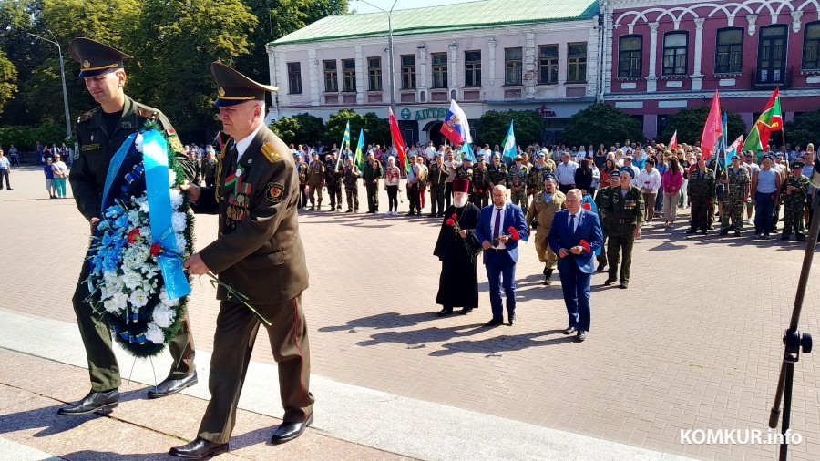 2.08.2024. Бобруйск. Улица Социалистическая. Празднование Дня ВДВ и ССО.