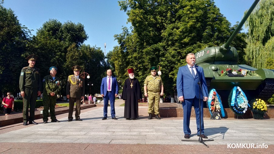 2.08.2024. Бобруйск. Улица Социалистическая. Празднование Дня ВДВ и ССО.