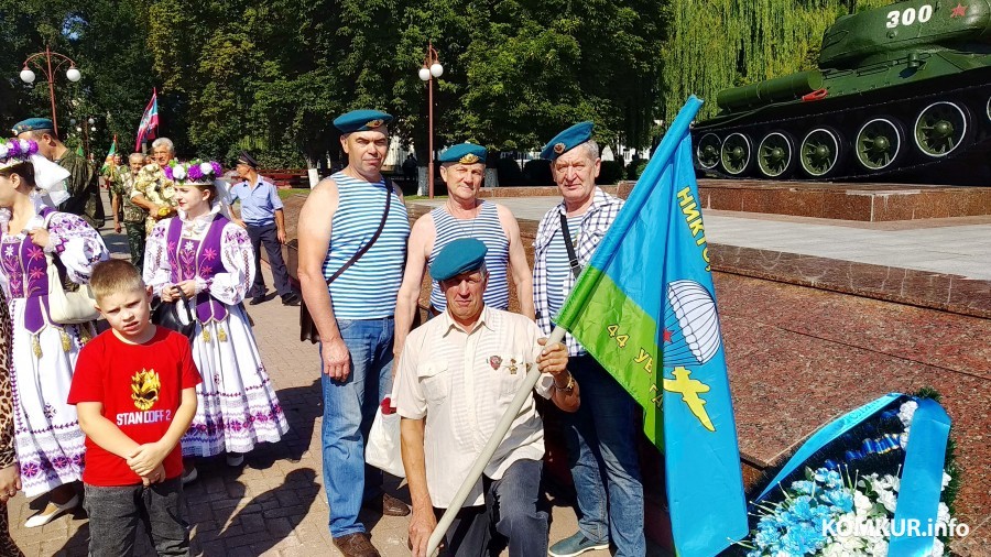 За ВДВ! Бобруйские десантники отмечают свой праздник