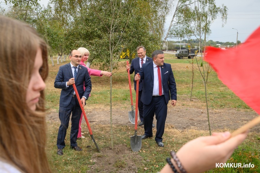 27.09.2024. Агрогородок Ленина. Закладка памятной аллеи.