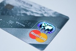 Mastercard будет бороться с мошенниками при помощи искусственного интеллекта 