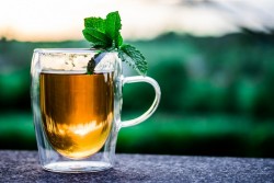 Чай «Принцесса Канди» и кофе «Жокей» теперь под запретом в Беларуси: в продукции фирмы-производителя обнаружена плесень