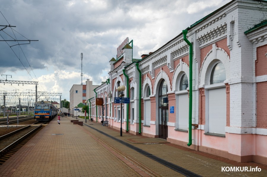 Дадатковыя прыгарадныя цягнікі прызначаюцца 3 ліпеня па ст. «Бярэзіна» і «Бабруйск»