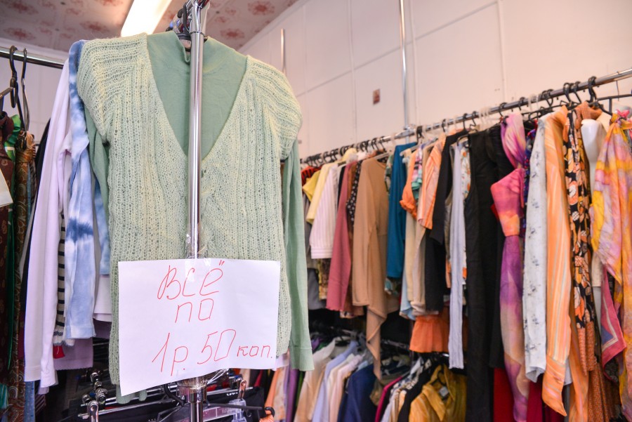 Бобруйчанка ввозила товар для продажи, существенно занижая стоимость. Теперь должна почти 15000 рублей