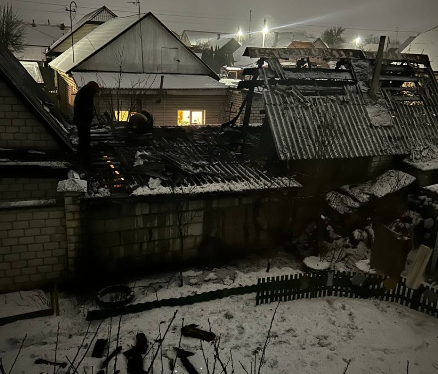 17-18.02.2025. Бобруйск. Пожар по переулку Репина. Фото: подписчица @bobruisk.news.