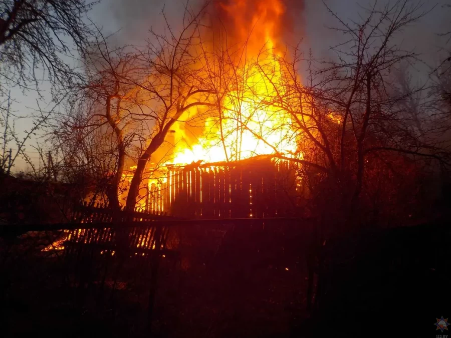 Пожар в Бобруйске: мужчина и женщина получили ожоги различной степени тяжести 