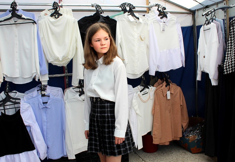 Минобразования: родители сами выбирают место для покупки школьной формы