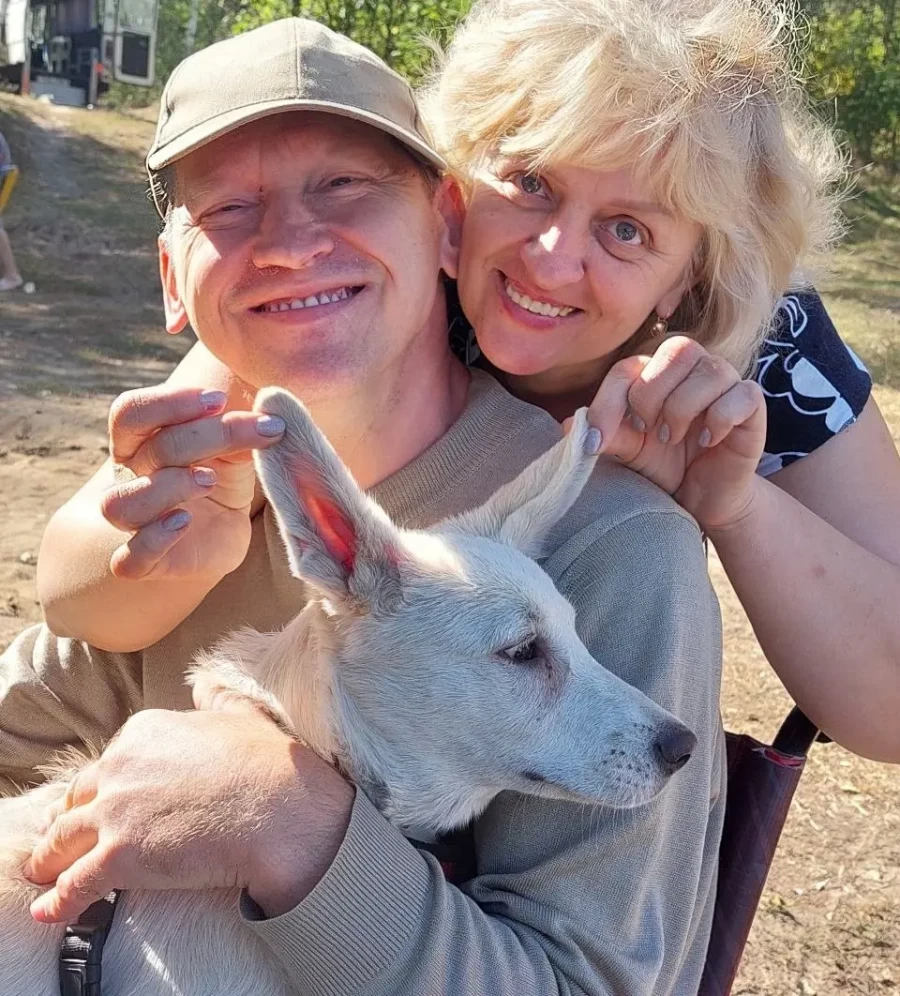 Дмитрий Малашук с Галиной -подругой, сопровождающей и волонтером.