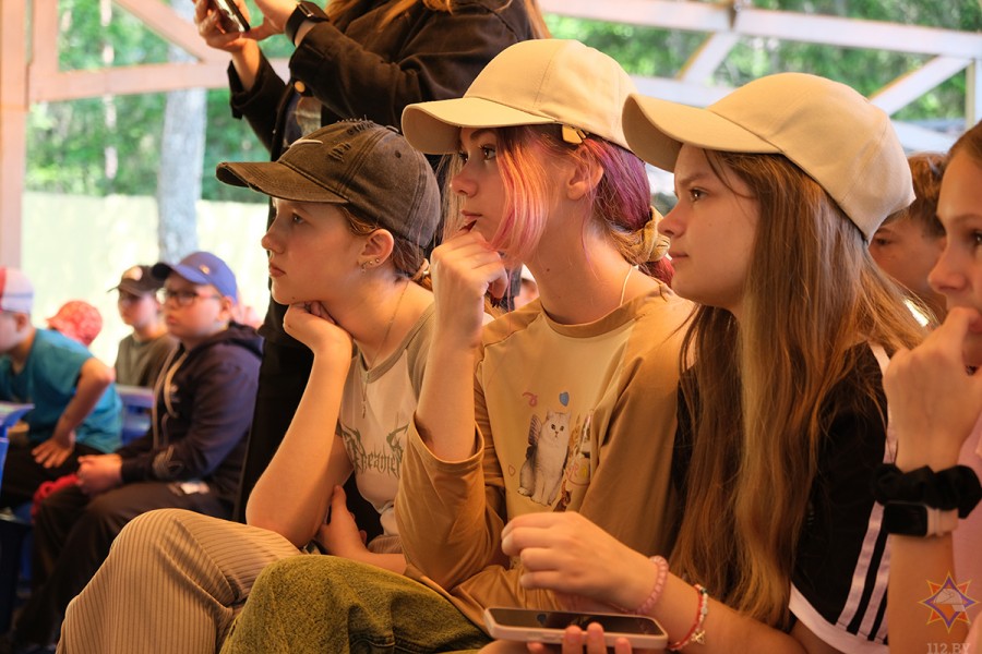 Тематическое занятие МЧС для воспитанников детского лагеря «Щатково».  