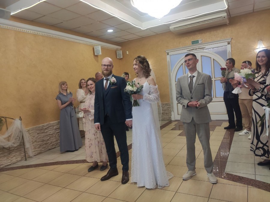 27.06.2025. Отдел ЗАГС Бобруйского горисполкома. Свадебная пара. Никита и Александра (до росписи Гусева) Папковы.