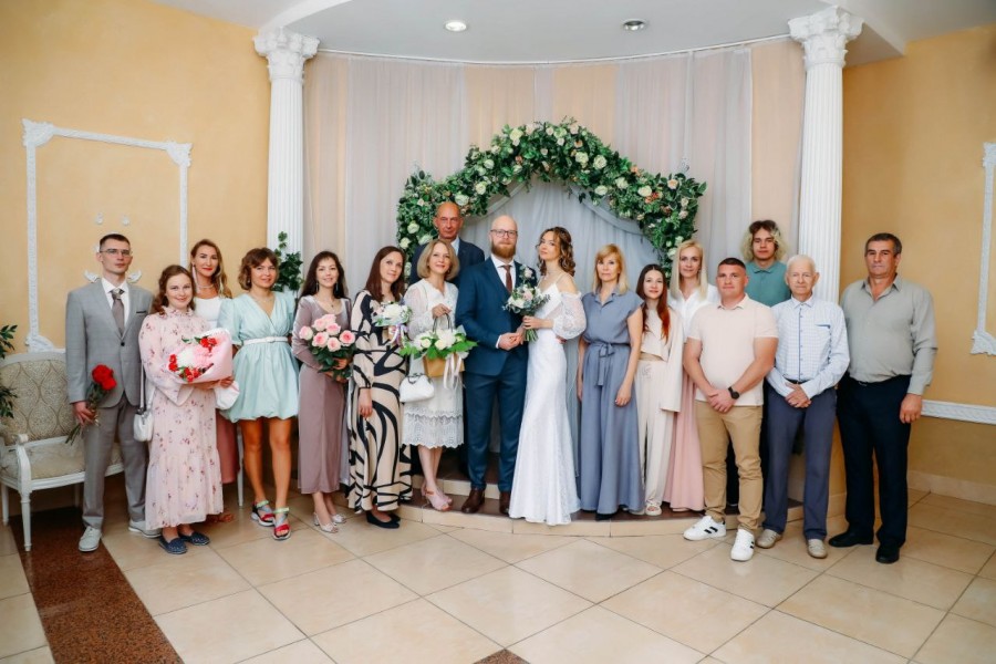 27.06.2025. Отдел ЗАГС Бобруйского горисполкома. Свадебная пара. Никита и Александра (до росписи Гусева) Папковы.