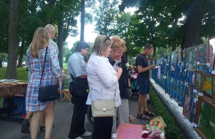 2024 год, Выставка-конкурс работ художественного и декоративно-прикладного творчества инвалидов-колясочников в Жлобине.