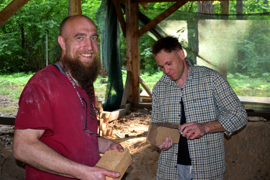 19-й международный пленэр по керамике «Арт-Жыжаль». Сергей Королев (Витебск) и Евгений Чевдарь (Могилев).