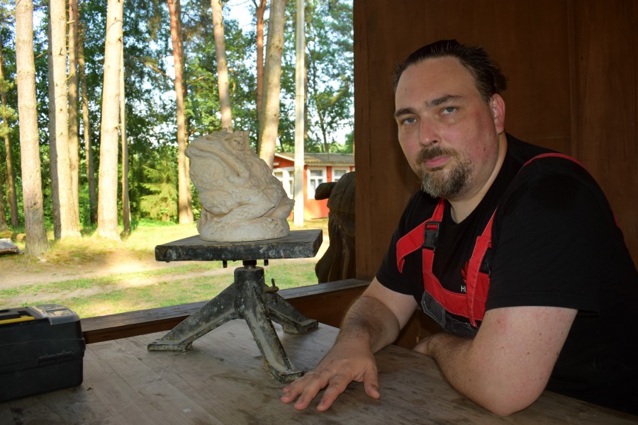 19-й международный пленэр по керамике «Арт-Жыжаль». Скульптор Иван Арцимович (Минск).