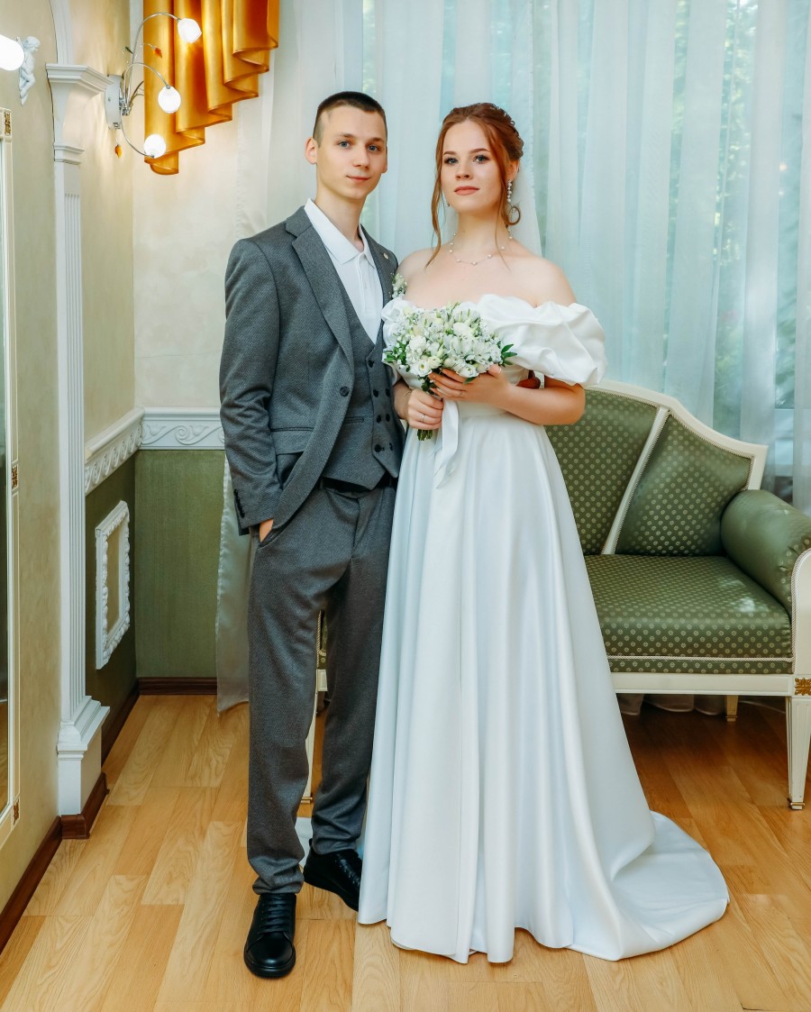Бобруйск, 25 июля 2025 года. Молодожены Маргарита Матвеева и Захар Булат.