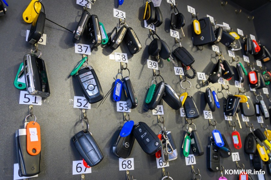 29.07.2025. Ул. Крылова, 21. Автохаус BUTIKAVTO