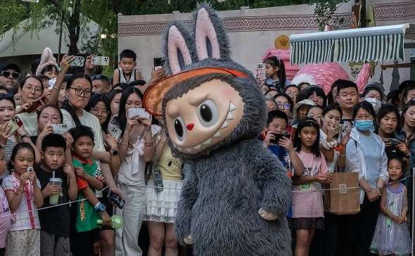 Создатель лабубу вошел в топ-100 богатейших людей мира