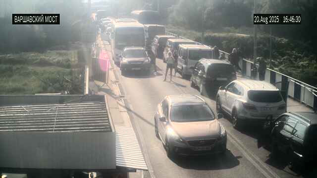 Более 4,6 тысяч авто стоят в очереди на въезд в Польшу