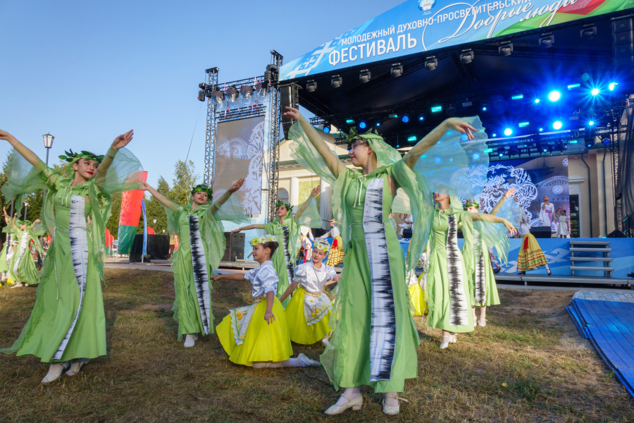29.08.2025. Александро-Невский собор, ул. Теодора-Нарбута, 14. духовно-просветительский молодежный фестиваль «Добрыя людзi».